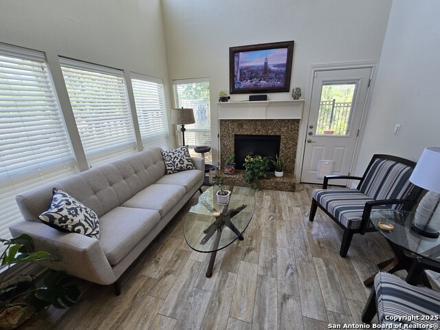 Image 6 of 24 For 10 Ventana 10