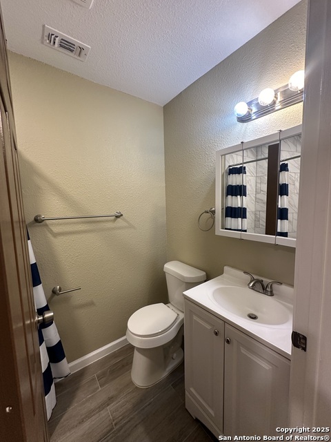 Listing photo id 15 for 3718 Bremen