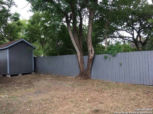 Listing photo id 17 for 3718 Bremen