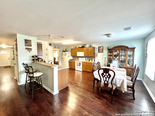 Image 4 of 27 For 10006 Bradley Oak