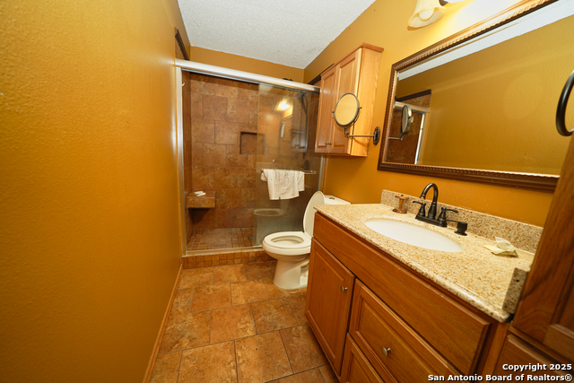 Image 15 of 18 For 3935 Knollcross