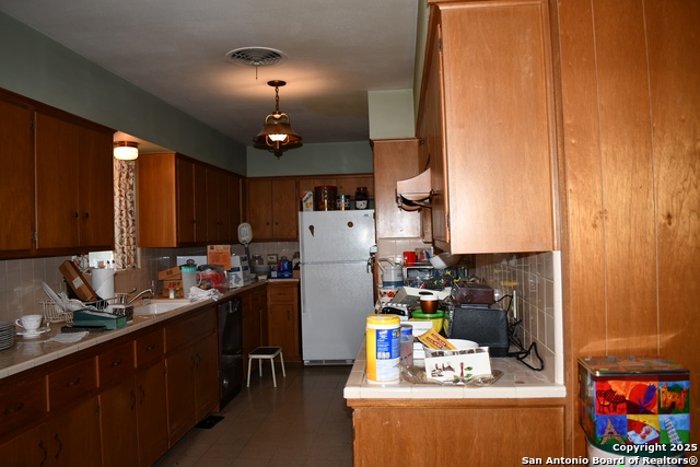 Image 10 of 18 For 110 Northaven