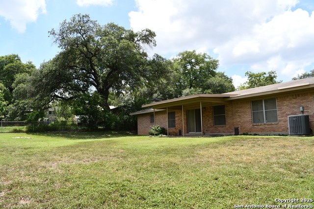 Image 4 of 18 For 110 Northaven