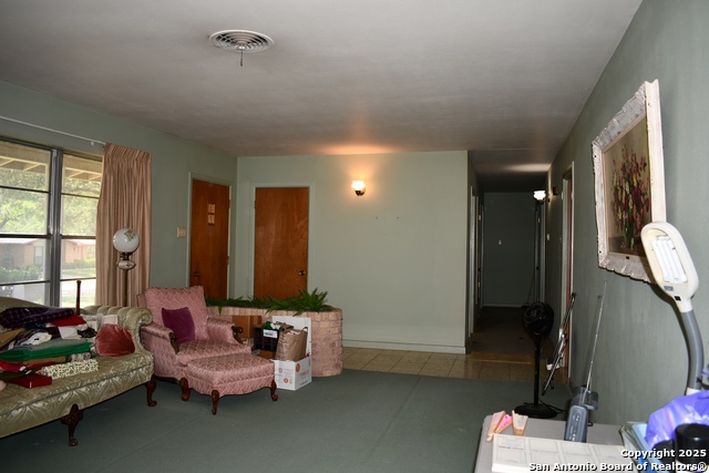 Image 8 of 18 For 110 Northaven