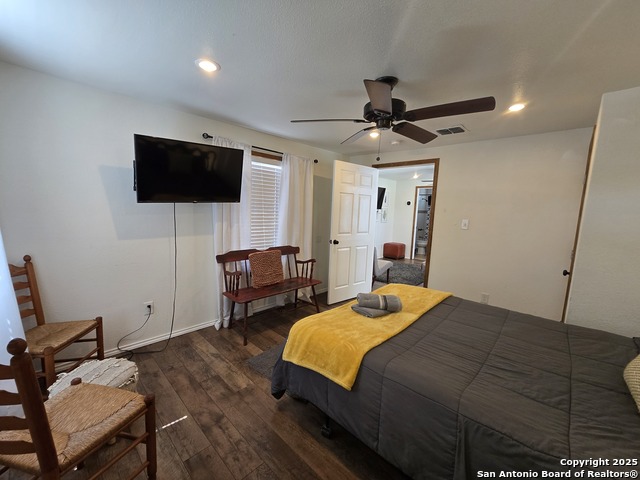 Image 12 of 19 For 1106 Mission Rd  Unit