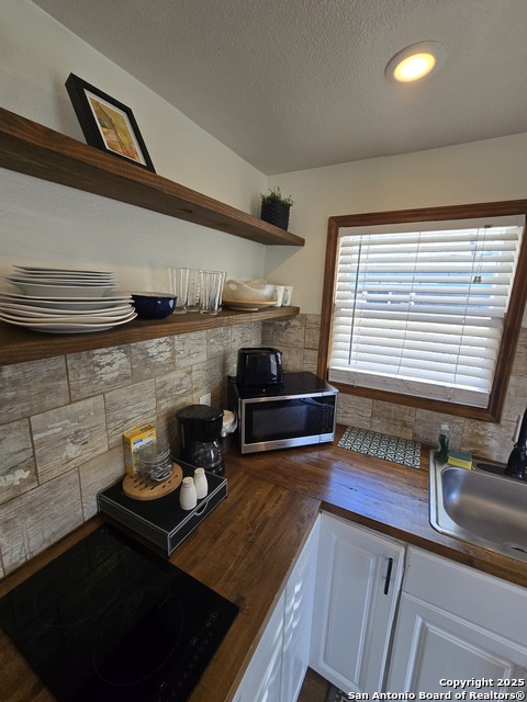 Image 4 of 19 For 1106 Mission Rd  Unit