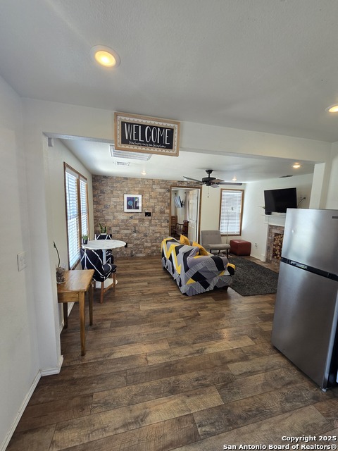 Image 5 of 19 For 1106 Mission Rd  Unit