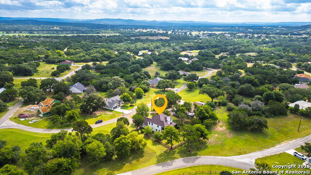 Image 12 of 46 For 218 Deerwood