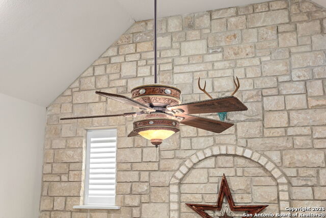 Image 16 of 46 For 218 Deerwood