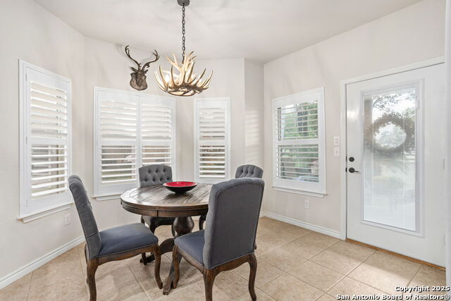 Image 27 of 46 For 218 Deerwood