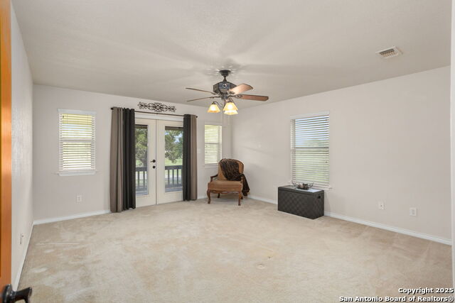 Image 37 of 46 For 218 Deerwood