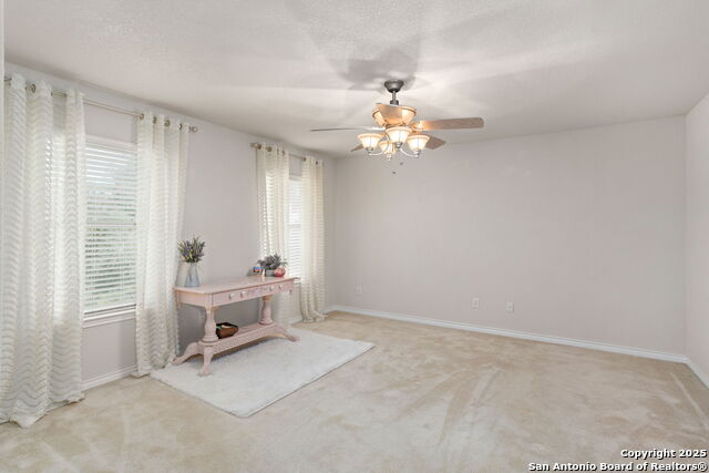 Image 39 of 46 For 218 Deerwood