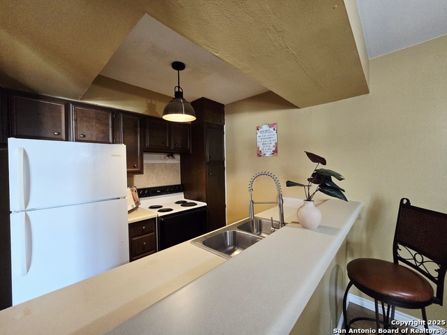 Image 11 of 24 For 8702 Village Dr  143