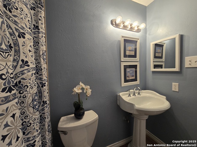 Image 15 of 24 For 8702 Village Dr  143