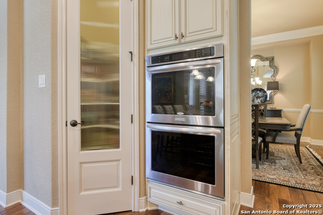 Listing photo id 12 for 2727 Wonderview