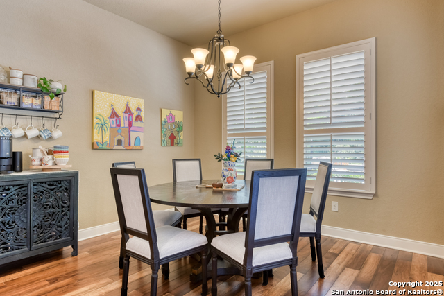 Listing photo id 14 for 2727 Wonderview