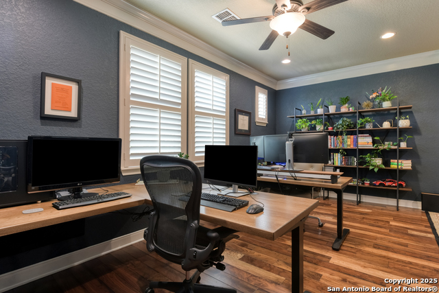 Listing photo id 26 for 2727 Wonderview