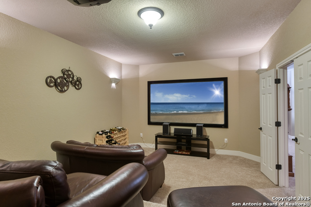 Listing photo id 37 for 2727 Wonderview