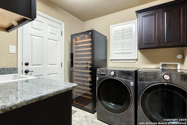 Listing photo id 42 for 2727 Wonderview