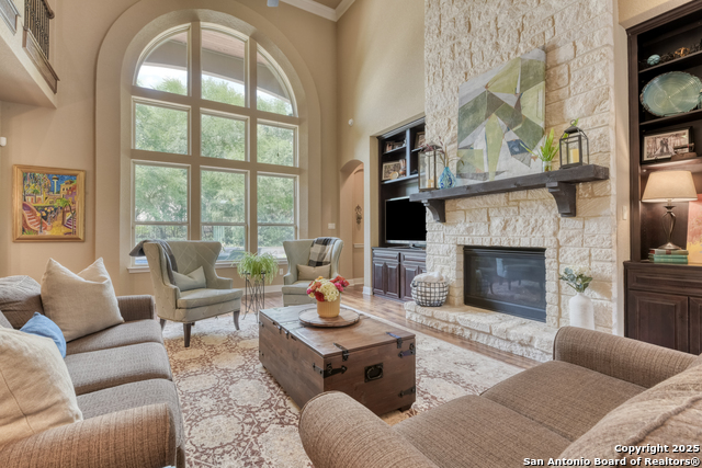 Listing photo id 5 for 2727 Wonderview