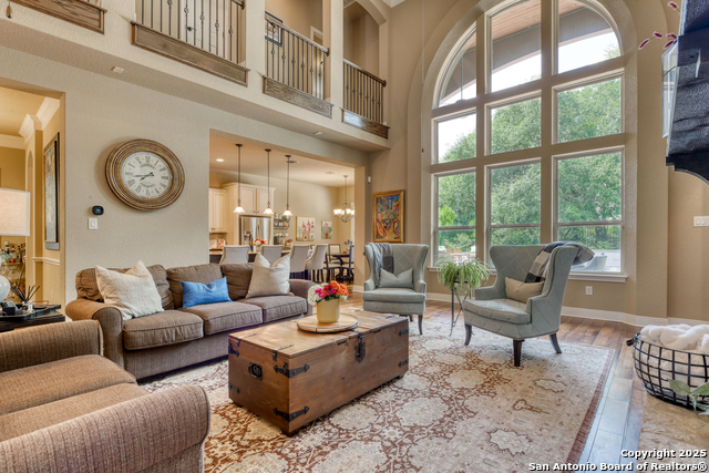 Listing photo id 7 for 2727 Wonderview