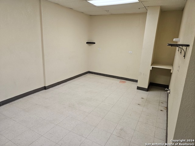 Listing photo id 10 for 2810 Blanco Rd