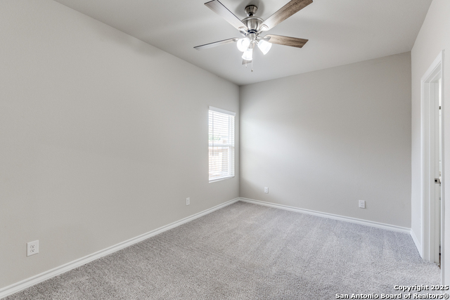 Image 18 of 27 For 228 Martindale St W