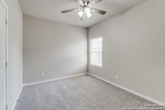 Image 19 of 27 For 228 Martindale St W