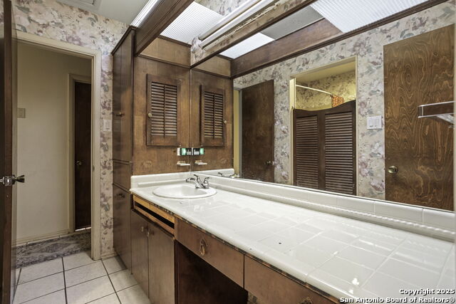 Listing photo id 9 for 9614 Tioga  
