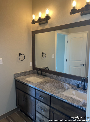 Image 10 of 13 For 112 Estates Dr