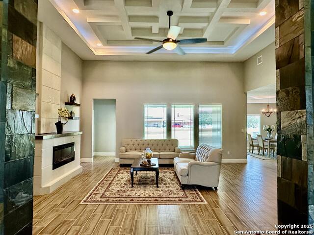 Image 5 of 13 For 112 Estates Dr