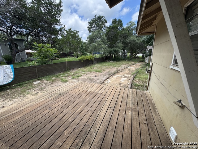 Image 21 of 25 For 272 Weatherby Dr