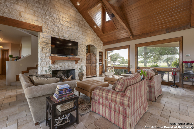 Image 11 of 103 For 241 Seewald  