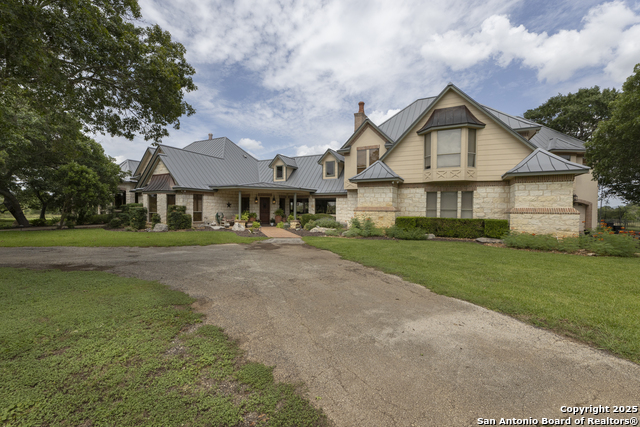 Image 2 of 103 For 241 Seewald  