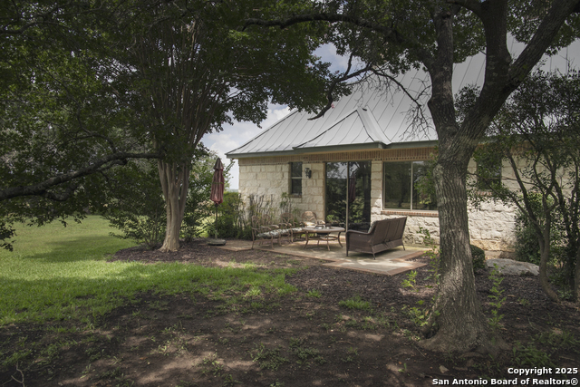 Image 4 of 103 For 241 Seewald  