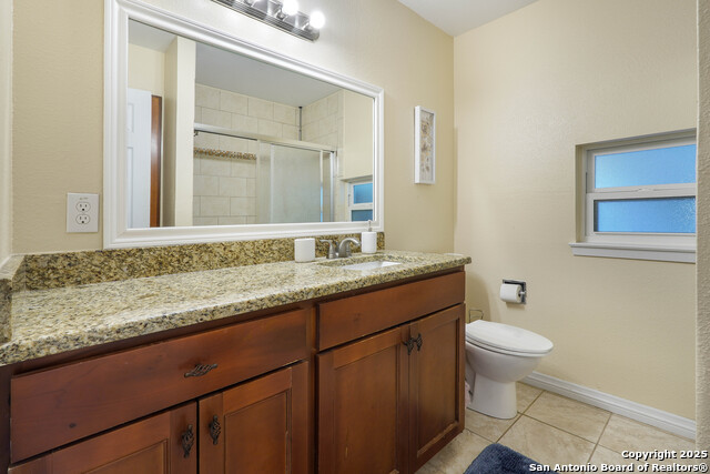 Image 10 of 47 For 6600 & 6602 Southpoint St.