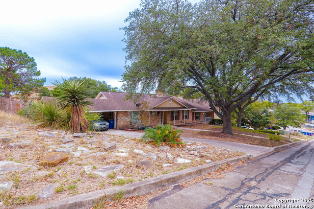 Image 27 of 47 For 6600 & 6602 Southpoint St.
