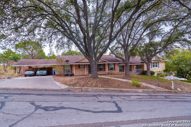 Image 29 of 47 For 6600 & 6602 Southpoint St.