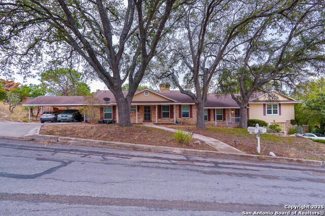 Image 30 of 47 For 6600 & 6602 Southpoint St.