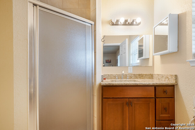 Image 41 of 47 For 6600 & 6602 Southpoint St.