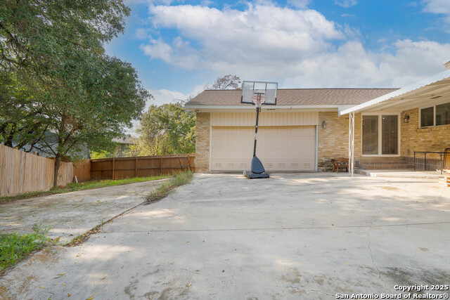 Image 46 of 47 For 6600 & 6602 Southpoint St.