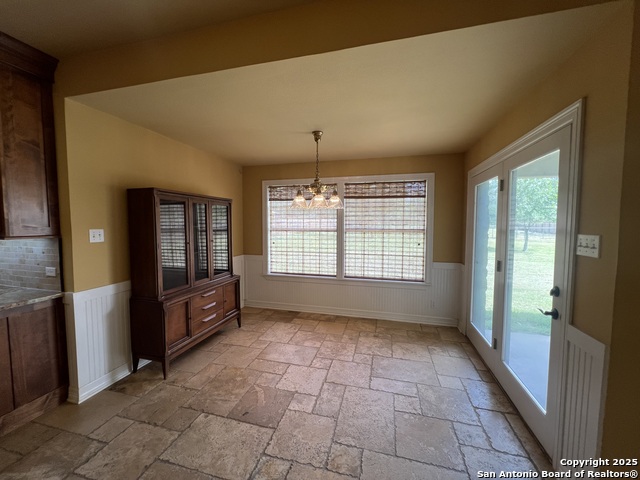 Image 10 of 28 For 1622 Continental Dr