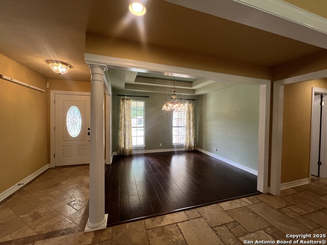 Image 5 of 28 For 1622 Continental Dr