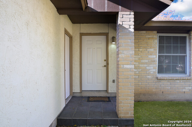 Image 2 of 20 For 6619 Honey Hill