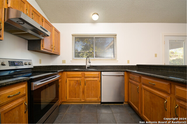 Image 6 of 20 For 6619 Honey Hill