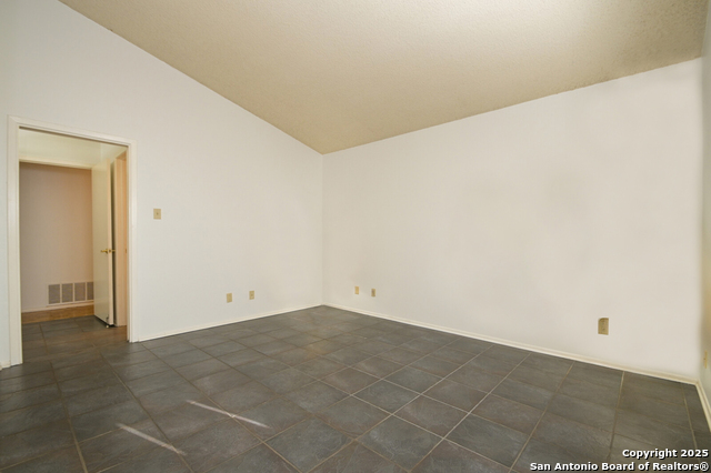 Image 9 of 20 For 6619 Honey Hill