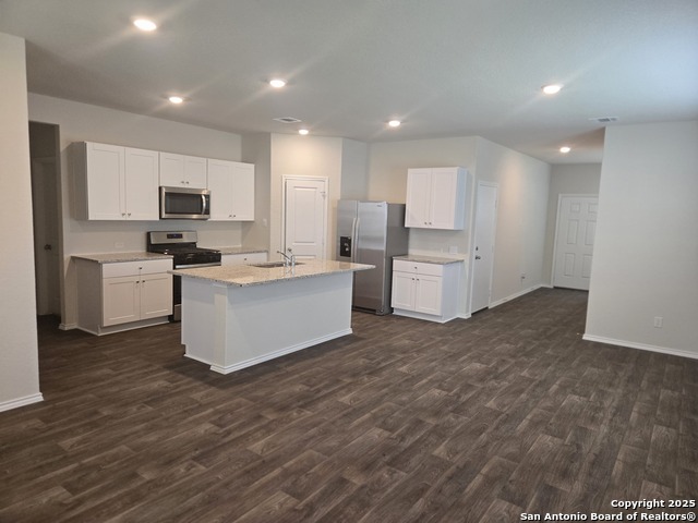 Image 4 of 23 For 5010 Wichita Pike