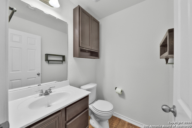 Listing photo id 11 for 9639 Pleasanton Cove