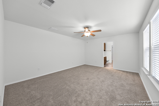Listing photo id 13 for 9639 Pleasanton Cove