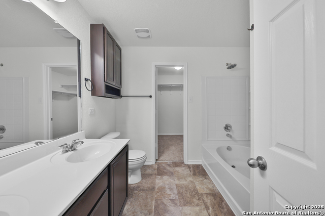 Listing photo id 15 for 9639 Pleasanton Cove